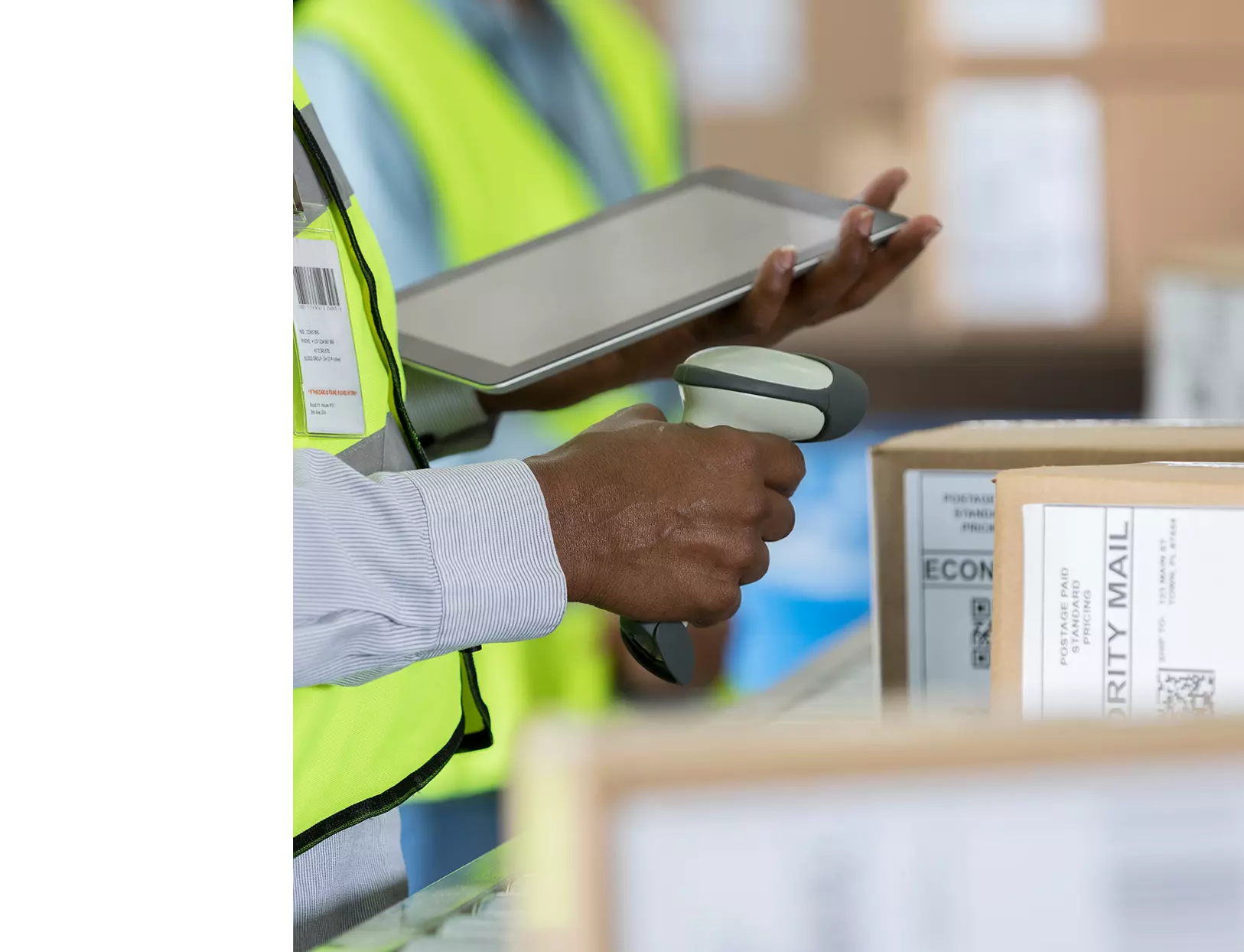 Person RF scanning boxes and tracking on a tablet.