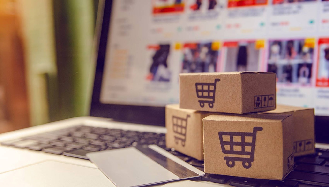 https://images.aptean.com/apteanmarketimages/hrn2qfNx7gpU1GWUMl6yS/card-effectively-manage-operations-to-meet-evolving-consumer-trends.jpg